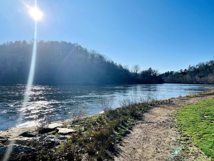 French Broad Overlook 애쉬빌 외부 사진